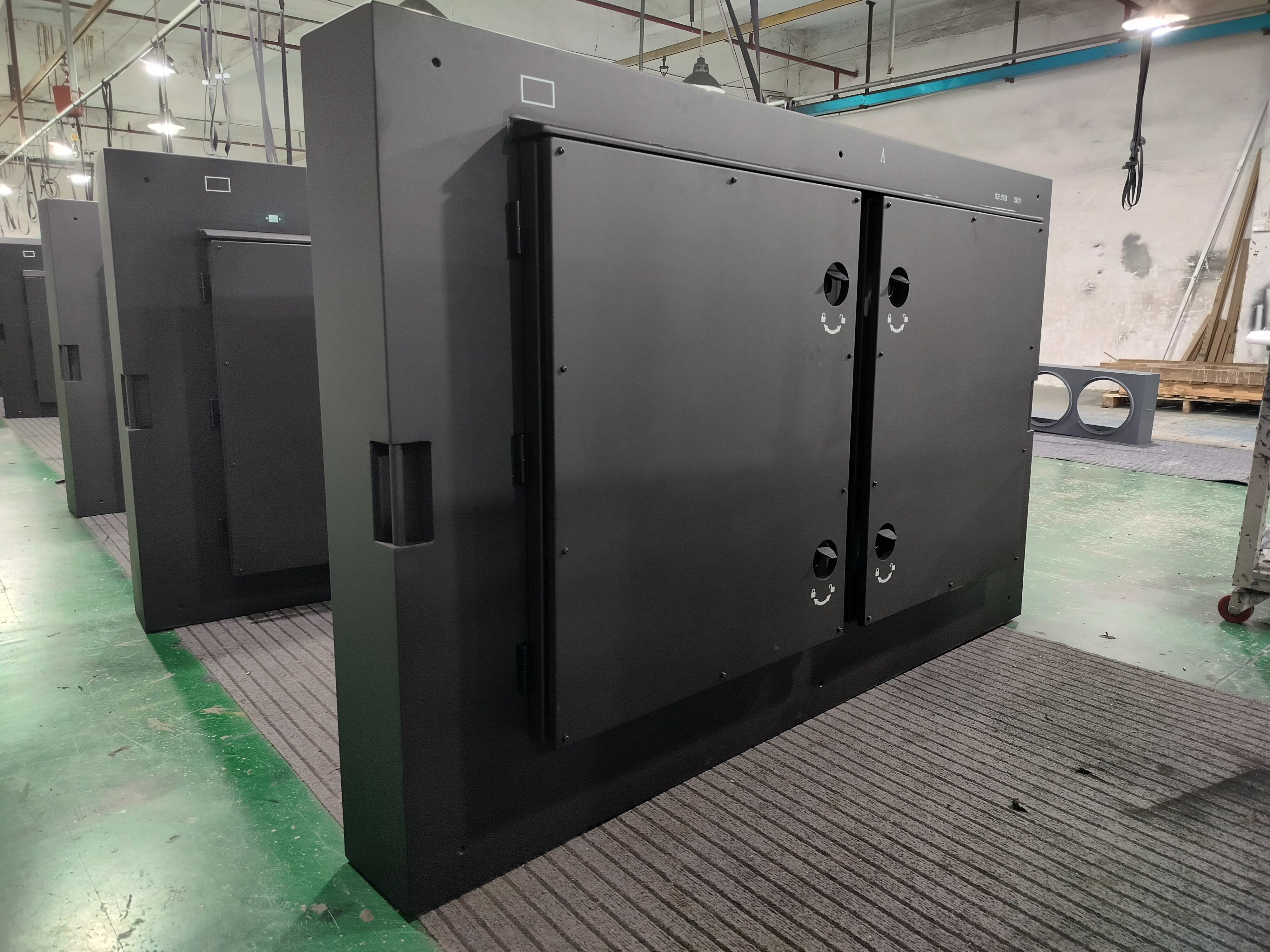 Sheet Metal Fabrication Custom 1720*1060mm LED CABINET