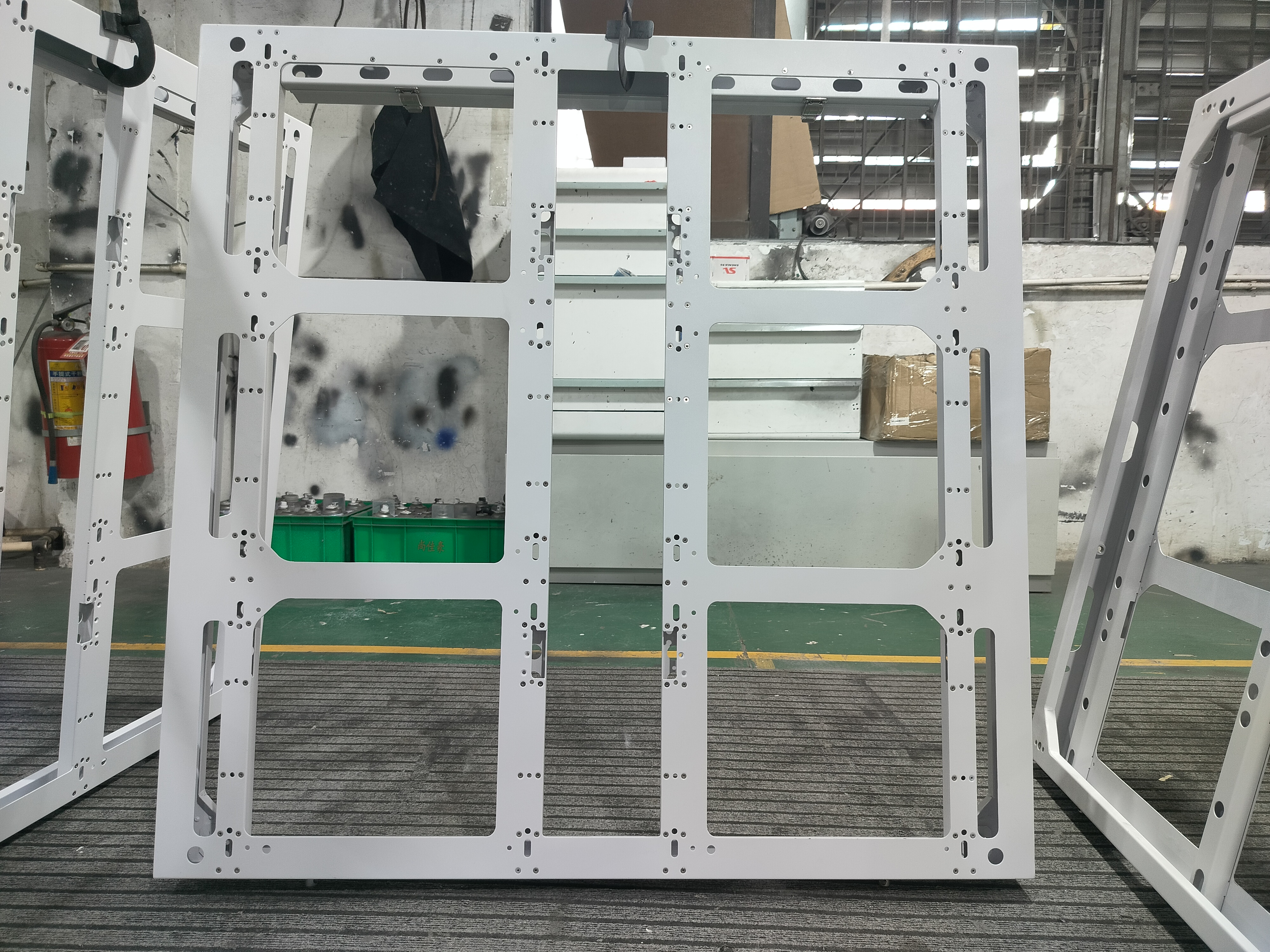 960 * 960 Simple Alloy Box