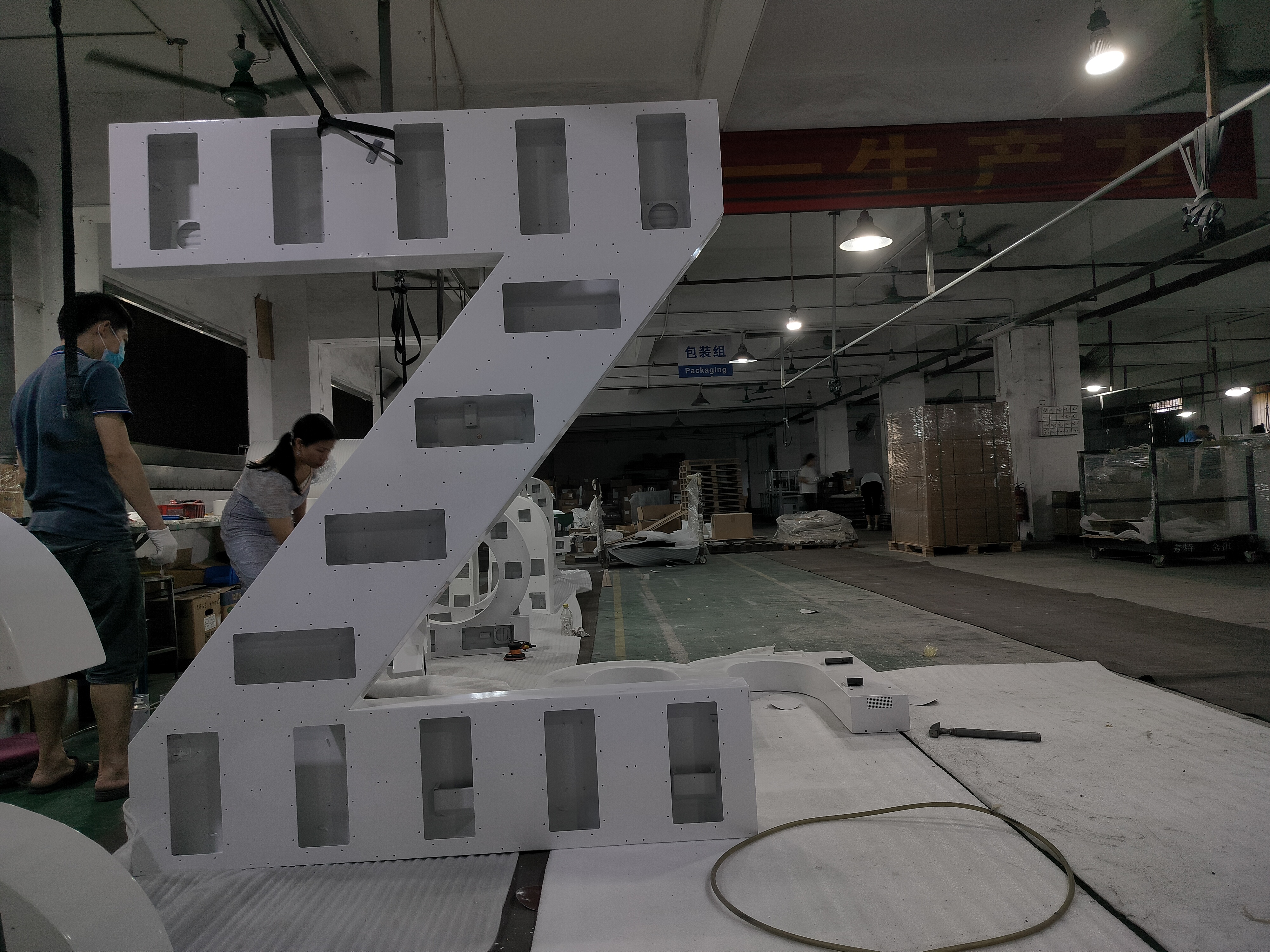 Customized Aluminum LED Cabinet