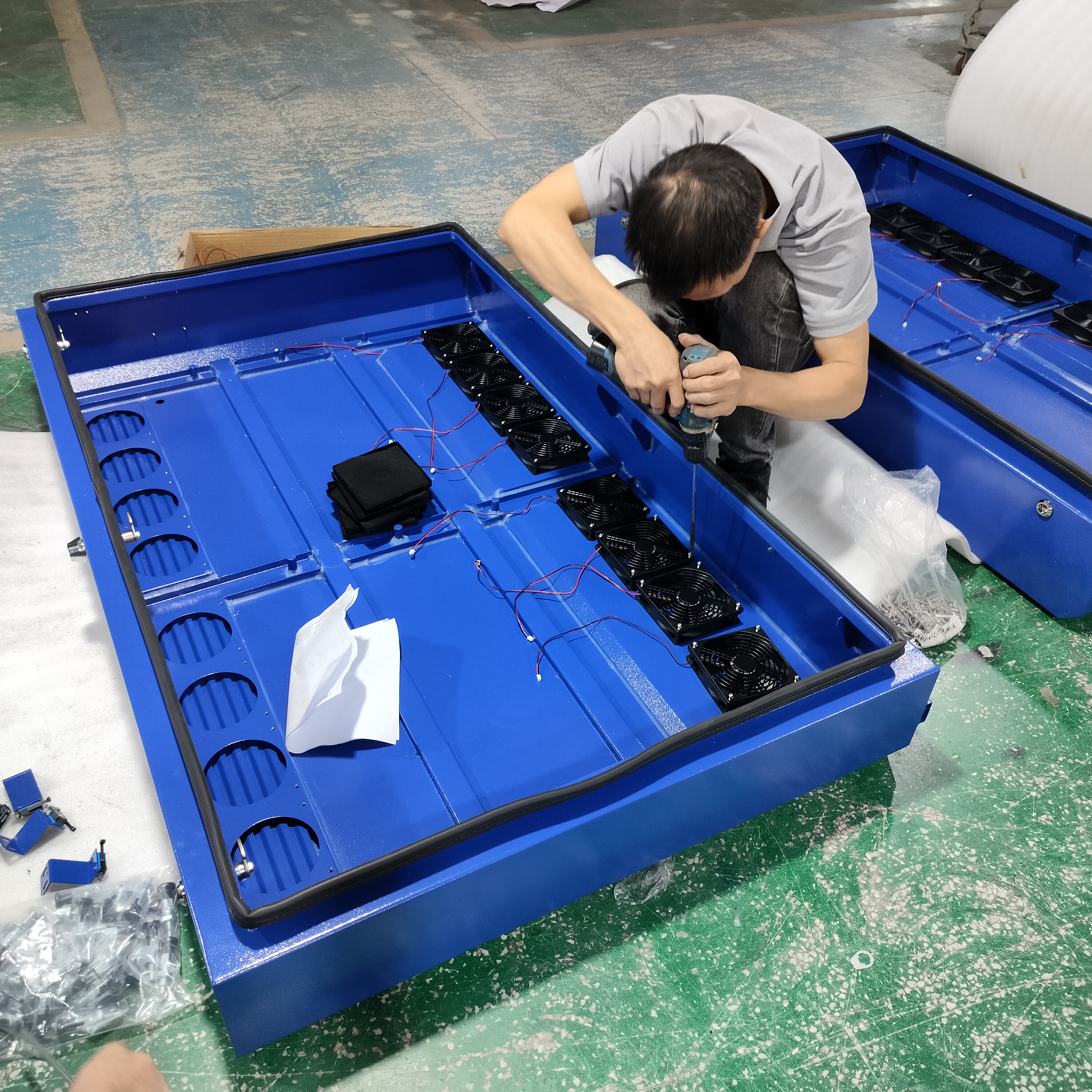 Outdoor Weatherproof Metal TV Enclosure