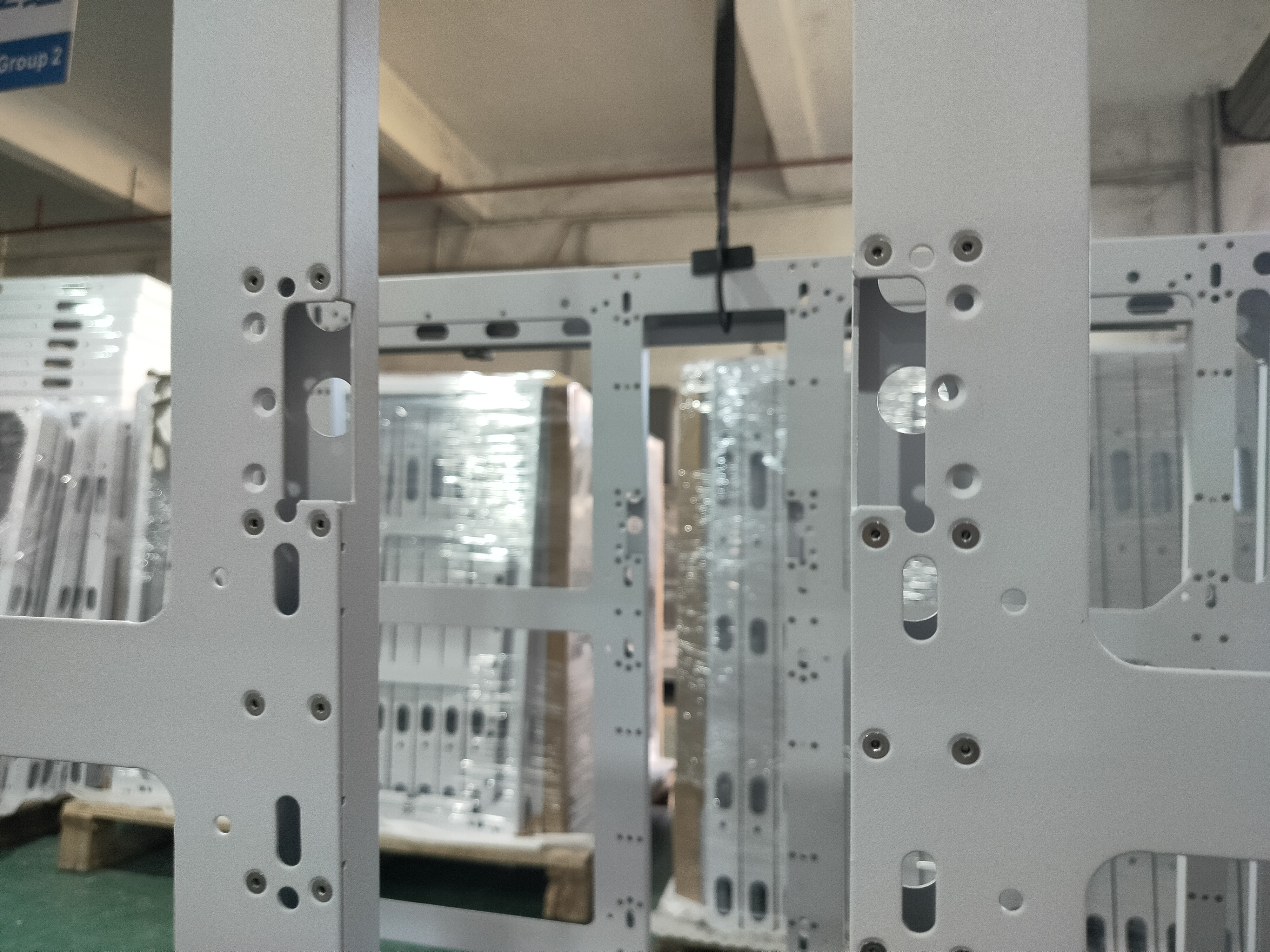 960 * 960 Simple Alloy Box