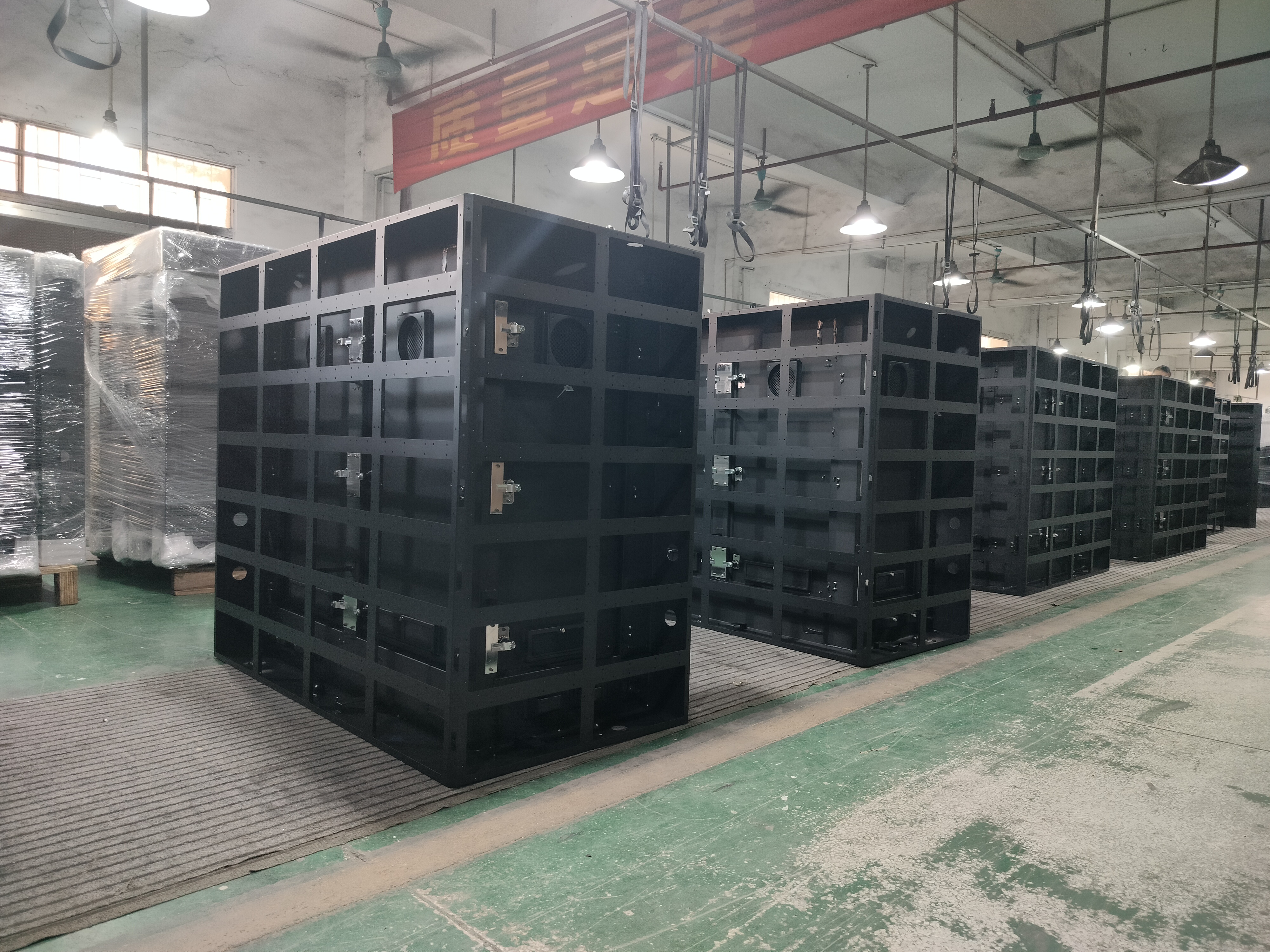 Custom Aluminum Outdoor Led Display Cabinet