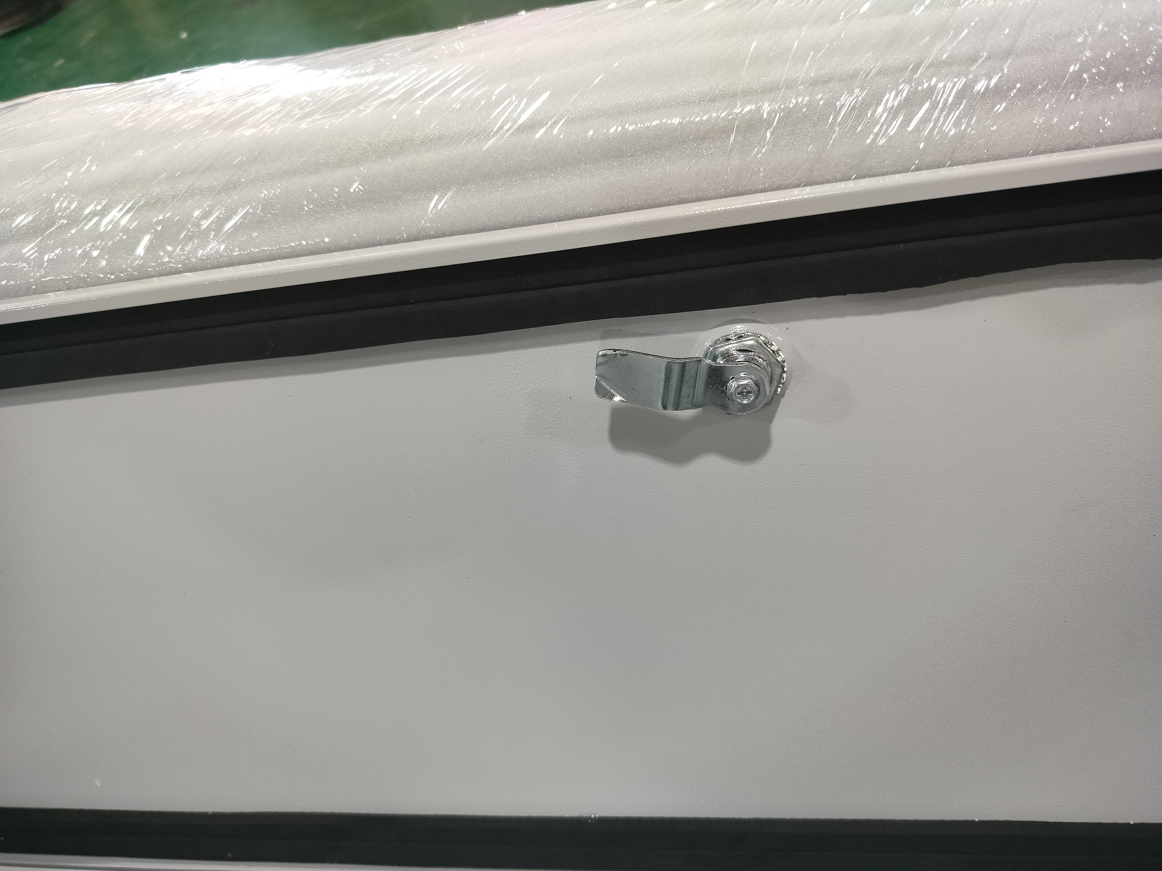 Sheet Metal Enclosure Fabricator Two Unit Integrated Frame for Traffic Signal Lights